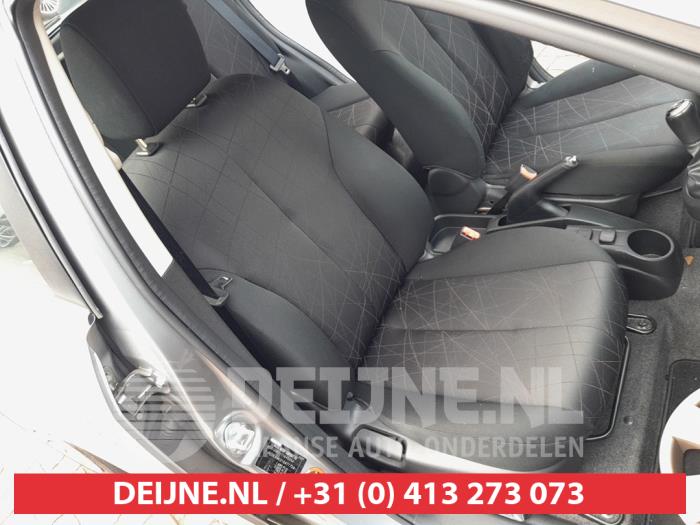 Mazda 2 1.3 16V S-VT Sloopvoertuig (2013, Grijs)