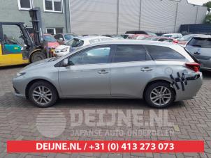 Toyota Auris 13-