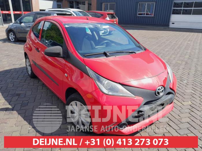 Toyota Aygo Portierruit 2Deurs links O678893 Donorvoertuig