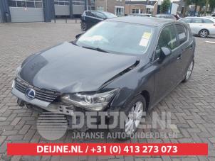 Lexus CT 200h 10-