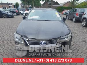 Lexus CT 200h 10-