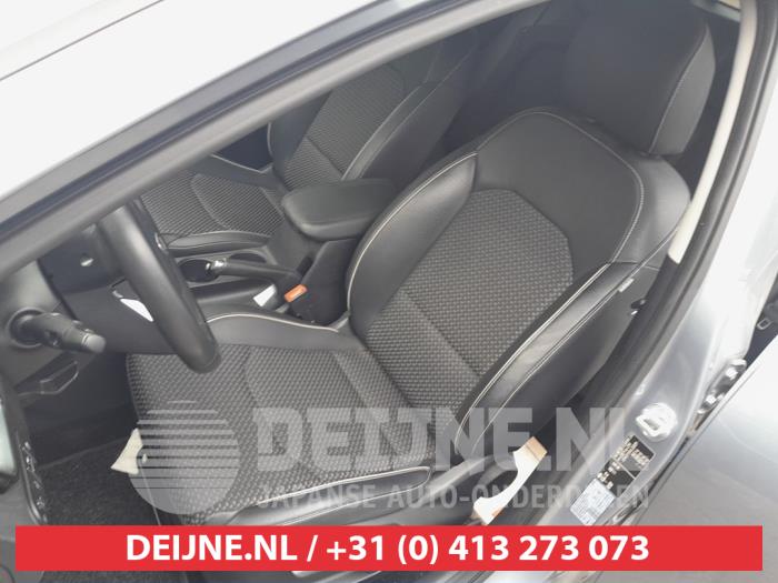 Kia Ceed 1.0i T-GDi 12V Sloopvoertuig (2018, Grijs)