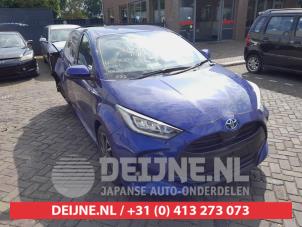 Toyota Yaris IV 1.5 12V Hybrid 115  (Sloop)