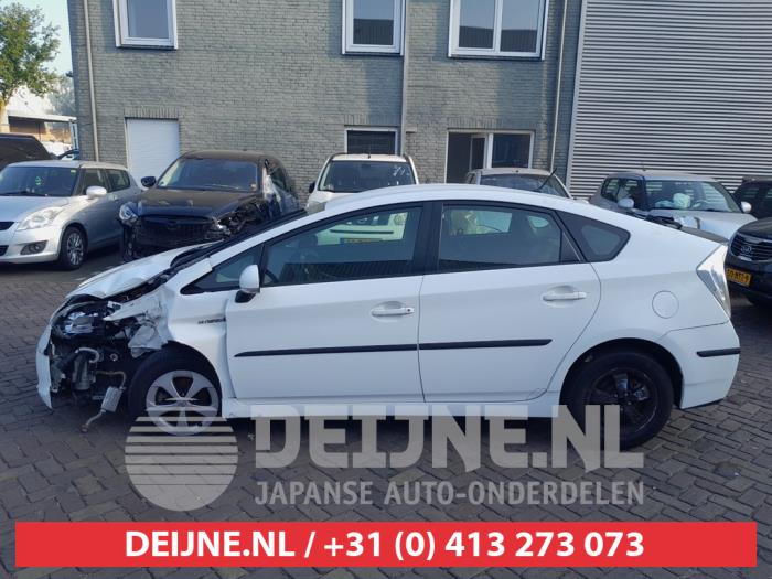 Toyota Prius 1.8 16V Sloopvoertuig (2013, Wit)
