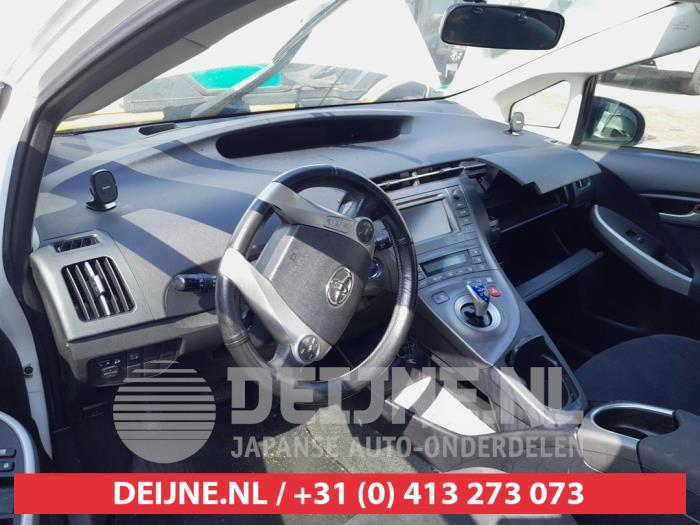 Toyota Prius 1.8 16V Sloopvoertuig (2013, Wit)