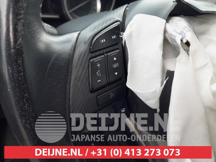 Mazda 3 2.0 SkyActiv-G 16V Sloopvoertuig (2014, Bruin)