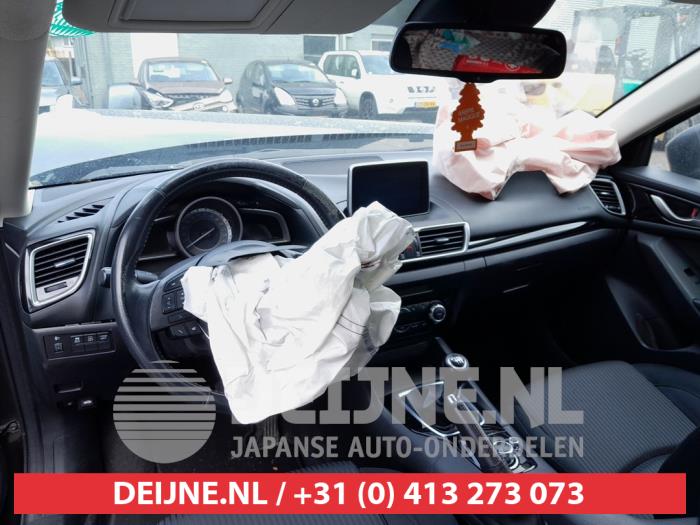 Mazda 3 2.0 SkyActiv-G 16V Sloopvoertuig (2014, Bruin)