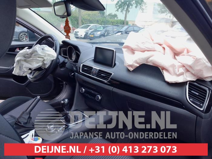 Mazda 3 2.0 SkyActiv-G 16V Sloopvoertuig (2014, Bruin)