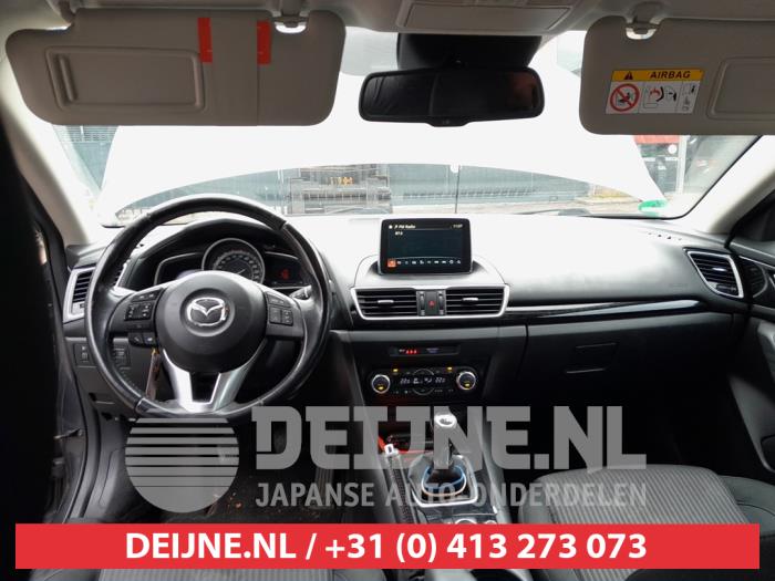 Mazda 3 2.2 SkyActiv-D 150 16V Sloopvoertuig (2015, Grijs)
