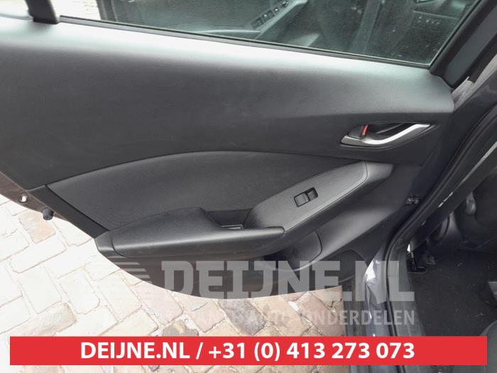 Mazda 3 2.2 SkyActiv-D 150 16V Sloopvoertuig (2015, Grijs)