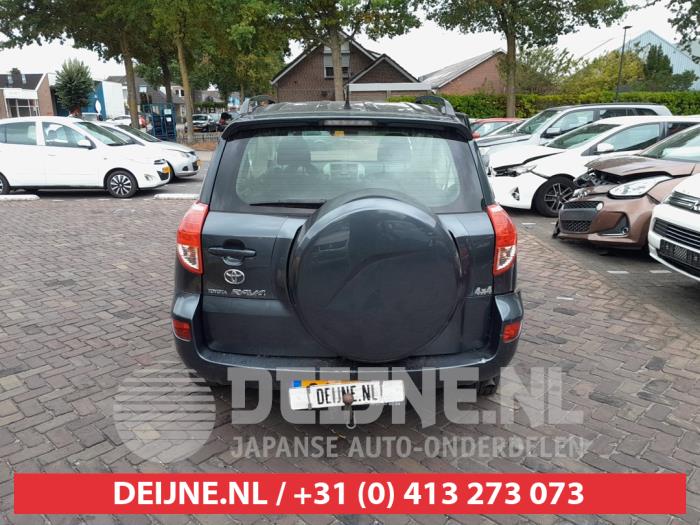 Toyota RAV4 2.0 16V VVT-i 4x4 Sloopvoertuig (2006, Donker, Grijs)