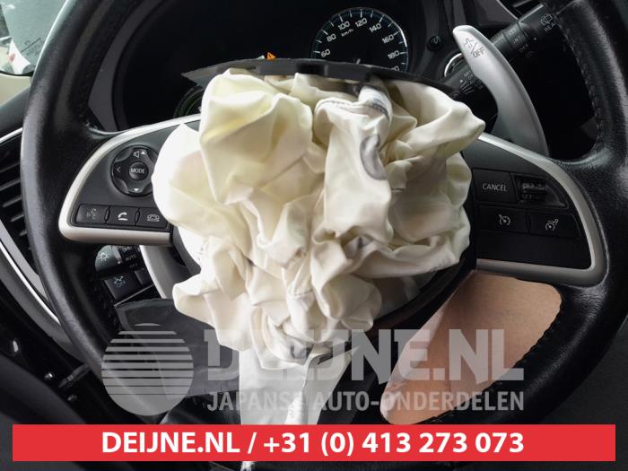 Mitsubishi Outlander 2.0 16V PHEV 4x4 Sloopvoertuig (2015, Zwart)