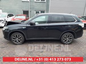 Mitsubishi Outlander 12-