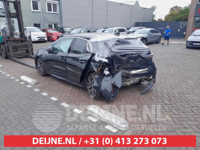 Toyota Corolla 1.8 16V Hybrid Sloopvoertuig (2021, Zwart)