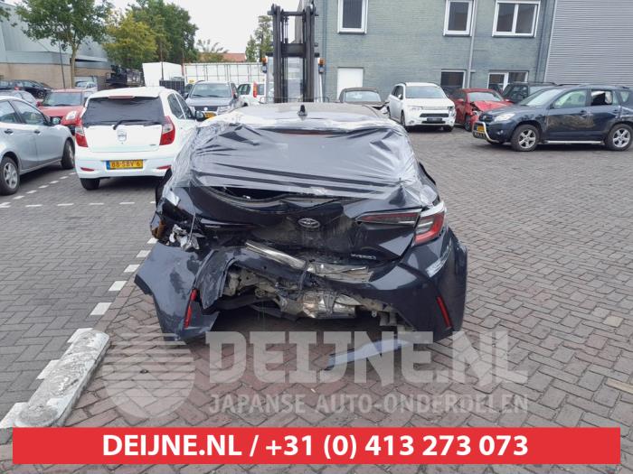 Toyota Corolla 1.8 16V Hybrid Sloopvoertuig (2021, Zwart)