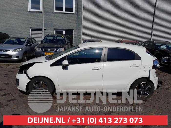 Kia Rio III 1.2 CVVT 16V Sloopvoertuig (2013, Wit)