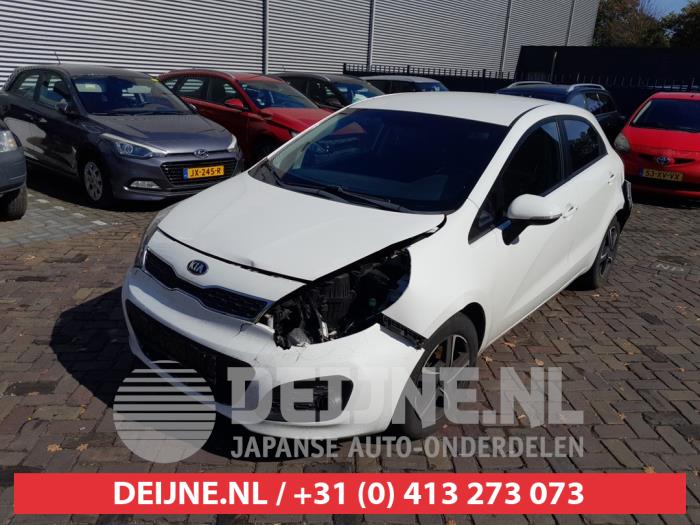 Kia Rio III 1.2 CVVT 16V Sloopvoertuig (2013, Wit)