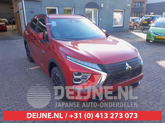 Mitsubishi Eclipse Cross 2.4 16V PHEV 4x4 Sloopvoertuig (2023, Rood)