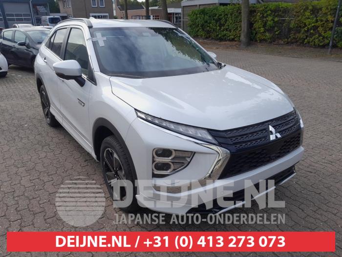 Mitsubishi Eclipse Cross 2.4 16V PHEV 4x4 Sloopvoertuig (2023, Wit)