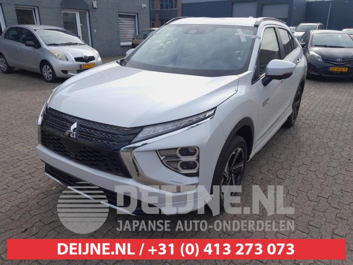 Mitsubishi Eclipse Cross 2.4 16V PHEV 4x4 Sloopvoertuig (2023, Wit)