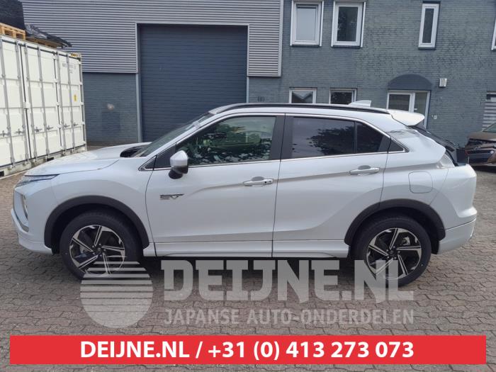 Mitsubishi Eclipse Cross 2.4 16V PHEV 4x4 Sloopvoertuig (2023, Wit)