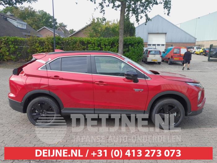Mitsubishi Eclipse Cross 2.4 16V PHEV 4x4 Sloopvoertuig (2023, Rood)