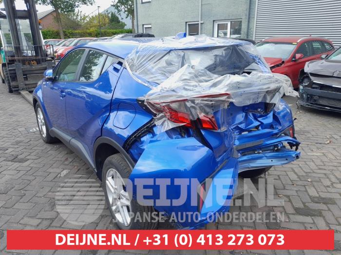 Toyota C-HR 1.8 16V Hybrid Sloopvoertuig (2021, Blauw)