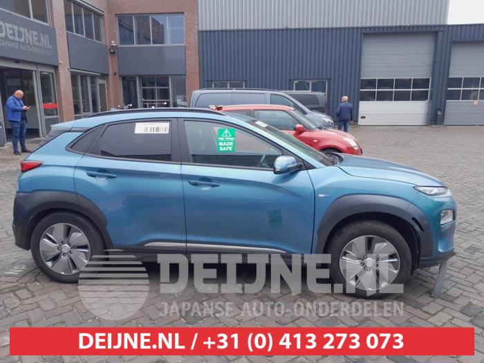 Hyundai Kona 64 kWh Sloopvoertuig (2020, Blauw)