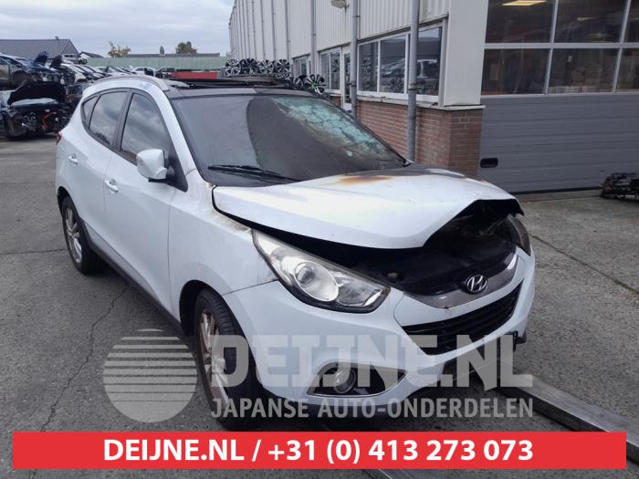 Hyundai IX35 Bumperframe voor O688979 Donorvoertuig