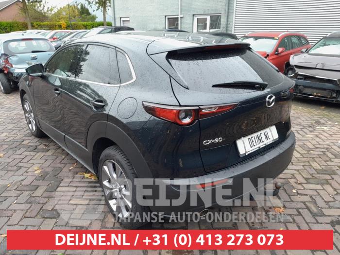 Mazda CX-30 2.0 e-SkyActiv-G 122 16V Schadevoertuig (2021, Zwart)