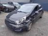 Kia Rio III 1.2 CVVT 16V Schadevoertuig (2012, Zwart)