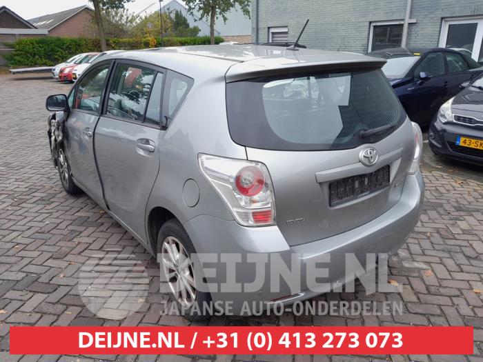 Toyota Verso 1.8 16V VVT-i Sloopvoertuig (2011, Grijs)