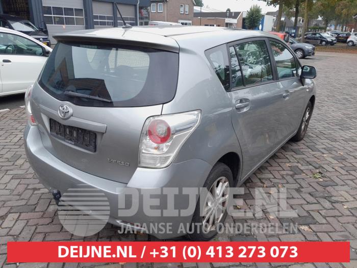 Toyota Verso 1.8 16V VVT-i Sloopvoertuig (2011, Grijs)