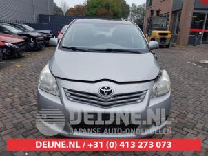 Toyota Verso 09-