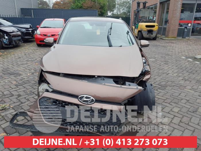 Hyundai i20 1.1 CRDi VGT 12V Sloopvoertuig (2018, Bruin)