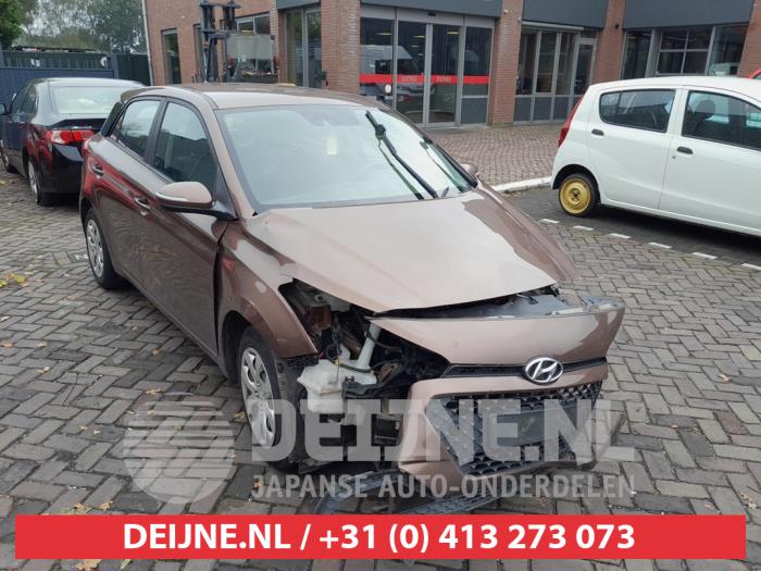Hyundai i20 1.1 CRDi VGT 12V Sloopvoertuig (2018, Bruin)