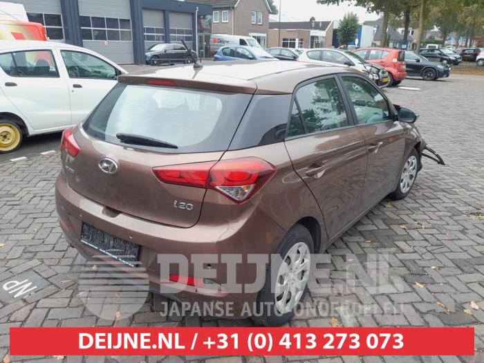 Hyundai i20 1.1 CRDi VGT 12V Sloopvoertuig (2018, Bruin)