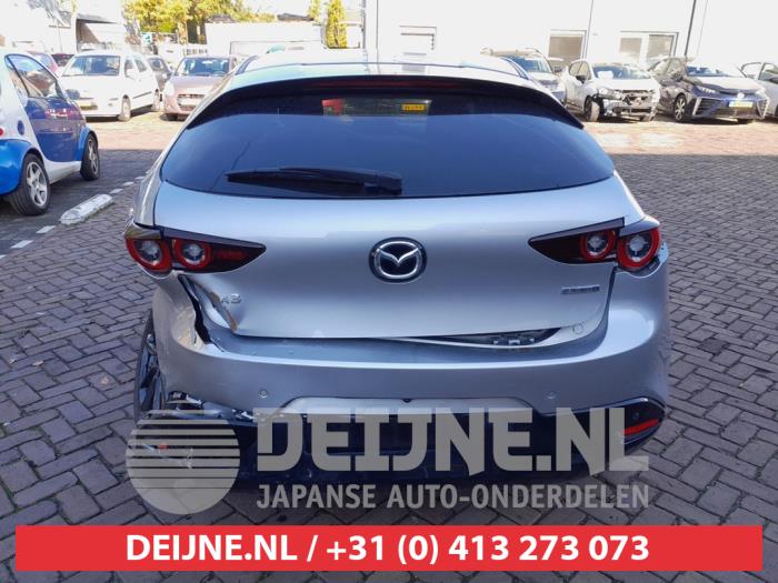 Mazda 3 Sport 2.0 SkyActiv-X M Hybrid 16V Sloopvoertuig (2022, Grijs)