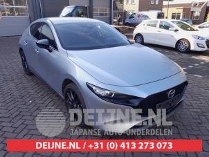Mazda 3 Sport 2.0 SkyActiv-X M Hybrid 16V Sloopvoertuig (2022, Grijs)