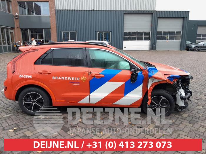 Kia Niro II 1.6 GDI Plug-in Hybrid Sloopvoertuig (2024, Rood)