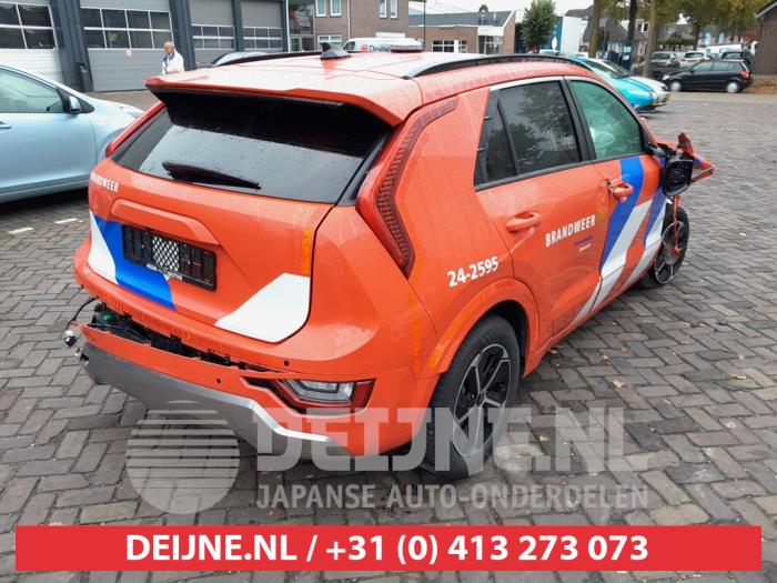 Kia Niro II 1.6 GDI Plug-in Hybrid Sloopvoertuig (2024, Rood)