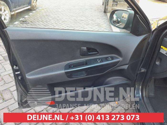 Kia Cee'd Sporty Wagon 1.4 16V Sloopvoertuig (2010, Zwart)