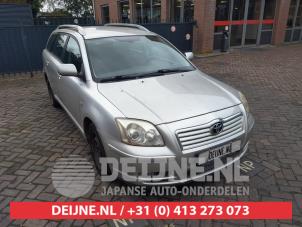 Toyota Avensis Wagon 1.8 16V VVT-i  (Schade)