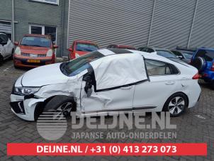 Hyundai Ioniq 16-