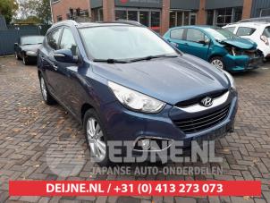 Hyundai IX35 Knuckle, front left O698379 Donor vehicle