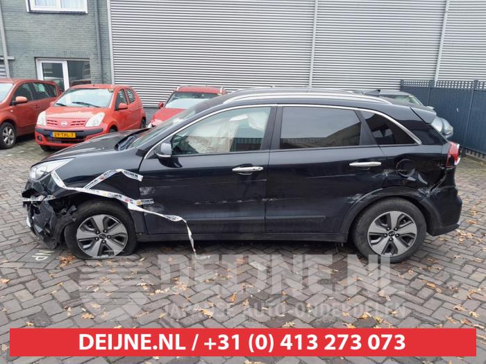 Kia Niro I 1.6 GDI Hybrid Sloopvoertuig (2017, Zwart)