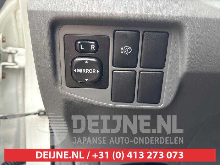 Toyota Prius 1.8 16V Sloopvoertuig (2009, Wit)