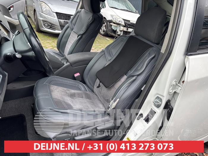 Toyota Prius 1.8 16V Sloopvoertuig (2009, Wit)