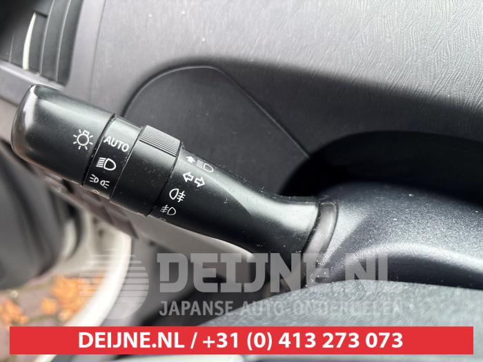 Toyota Prius 1.8 16V Sloopvoertuig (2009, Wit)