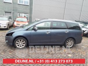 Mitsubishi Grandis 04-